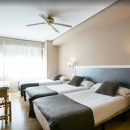 Monte Ulia Hotel *