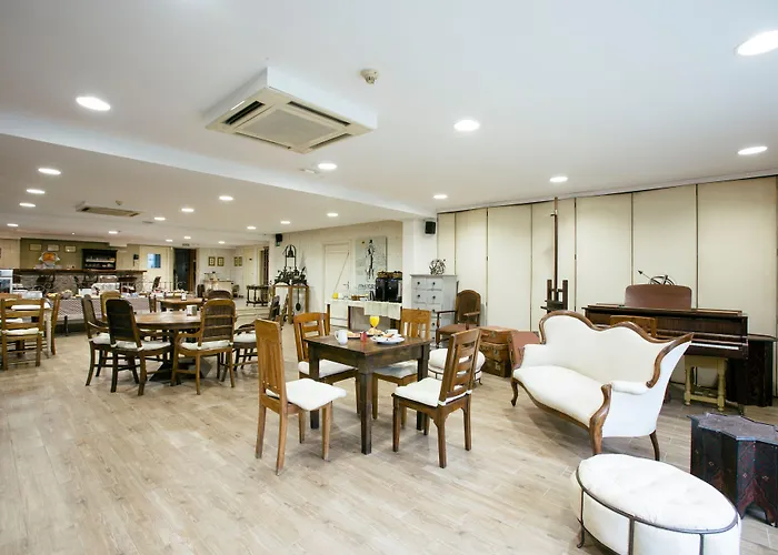 Monte Ulia فندق *